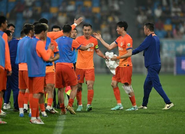 【足协杯】郑铮破门 泰山1比0绝杀蓉城晋级决赛