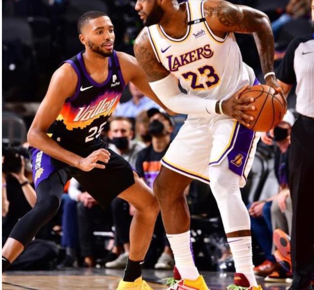 官方首页-熟悉的试探！詹姆斯再输G1：已准备好迎接挑战